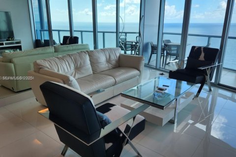 Снять в аренду кондоминиум в Санни-Айлс-Бич, Флорида 3 спальни, 179.02м2, № 2034259 - фото 7