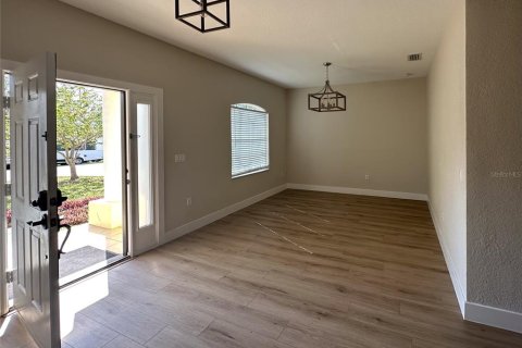 Villa ou maison à louer à North Port, Floride: 3 chambres, 180.32 m2 № 2280144 - photo 10