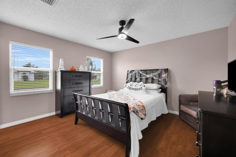 Villa ou maison à vendre à Port St. Lucie, Floride: 3 chambres, 176.14 m2 № 2407497 - photo 17