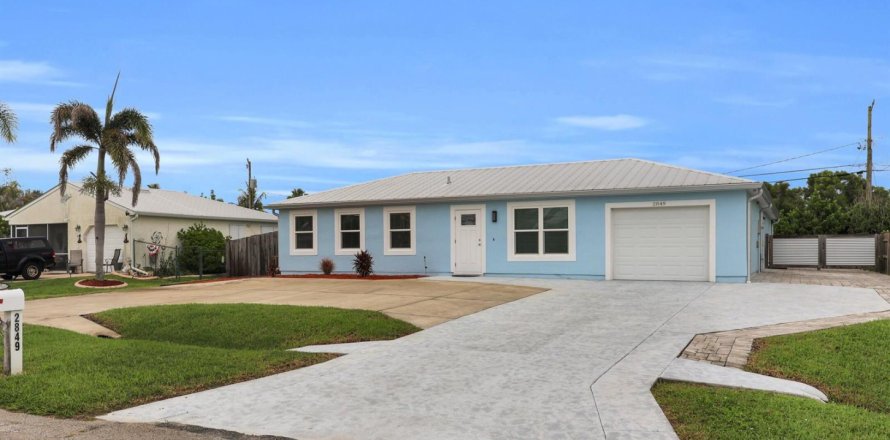 Villa ou maison à Port St. Lucie, Floride 3 chambres, 176.14 m2 № 2407497