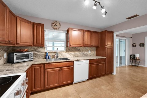 Villa ou maison à vendre à Port St. Lucie, Floride: 3 chambres, 176.14 m2 № 2407497 - photo 16