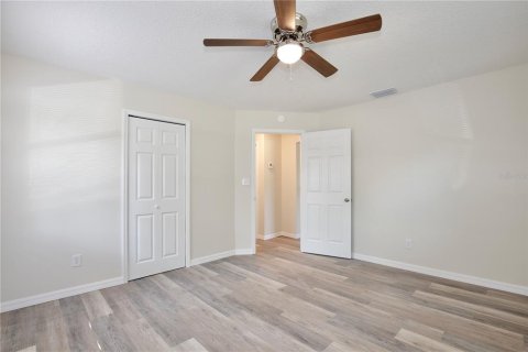 House in Eustis, Florida 2 bedrooms, 78.04 sq.m. № 1895200 - photo 15