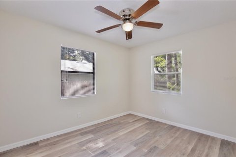 House in Eustis, Florida 2 bedrooms, 78.04 sq.m. № 1895200 - photo 17