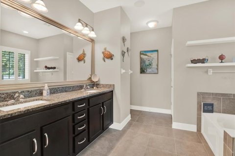 Villa ou maison à vendre à Apollo Beach, Floride: 4 chambres, 271.37 m2 № 1843259 - photo 19