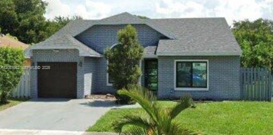 Villa ou maison à Pembroke Pines, Floride 3 chambres, 125.14 m2 № 2362809
