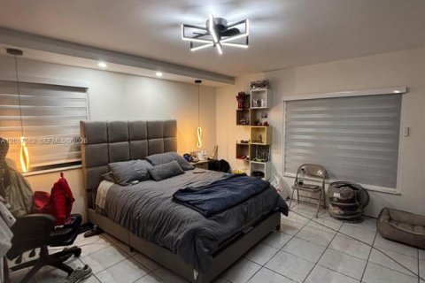 Villa ou maison à vendre à Pembroke Pines, Floride: 3 chambres, 125.14 m2 № 2362809 - photo 6