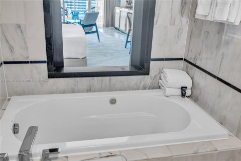 Copropriété à vendre à Miami Beach, Floride: 2 chambres, 139.54 m2 № 1961758 - photo 25