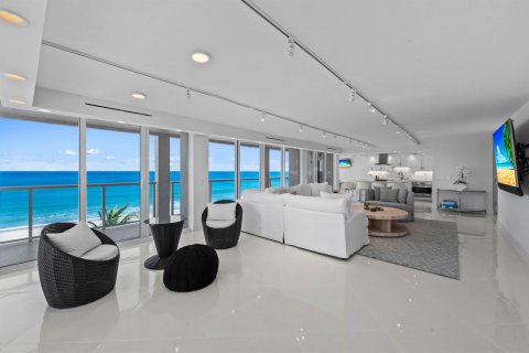 Condo in Boca Raton, Florida, 3 bedrooms № 2081997 - photo 5