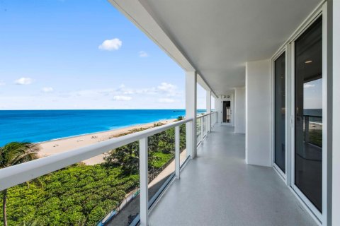 Condo in Boca Raton, Florida, 3 bedrooms № 2081997 - photo 16