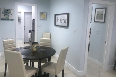 Copropriété à louer à Miami Beach, Floride: 1 chambre, 54.72 m2 № 1982992 - photo 15