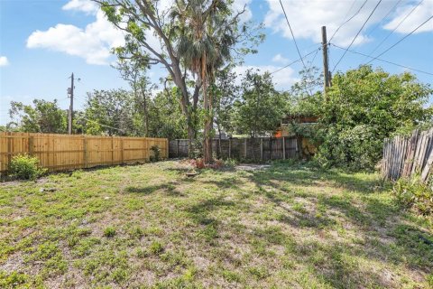 House in Saint Petersburg, Florida 3 bedrooms, 110.55 sq.m. № 1641028 - photo 24