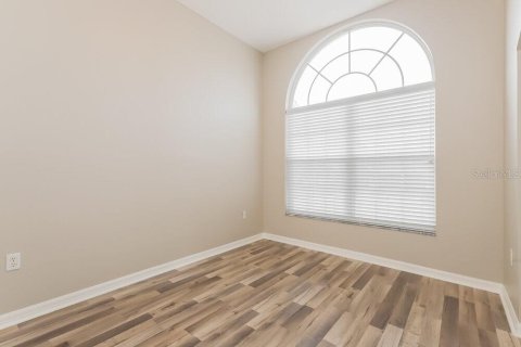 Villa ou maison à louer à Lakeland, Floride: 3 chambres, 191.56 m2 № 2100434 - photo 4