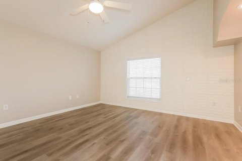 Villa ou maison à louer à Lakeland, Floride: 3 chambres, 191.56 m2 № 2100434 - photo 10