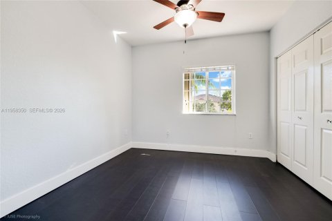 Купить виллу или дом в Катлер-Бей, Флорида 4 спальни, 225.66м2, № 2023905 - фото 20