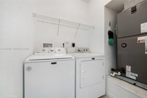 Купить виллу или дом в Катлер-Бей, Флорида 4 спальни, 225.66м2, № 2023905 - фото 25