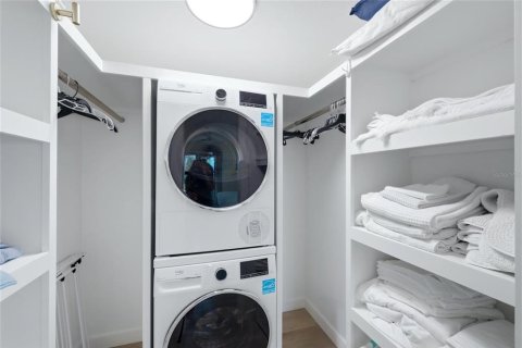 Copropriété à vendre à Sarasota, Floride: 2 chambres, 108.88 m2 № 2206382 - photo 25