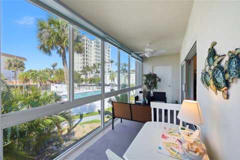Copropriété à vendre à Sarasota, Floride: 2 chambres, 108.88 m2 № 2206382 - photo 29