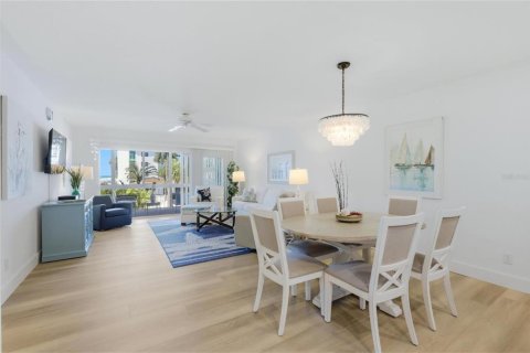 Copropriété à vendre à Sarasota, Floride: 2 chambres, 108.88 m2 № 2206382 - photo 6