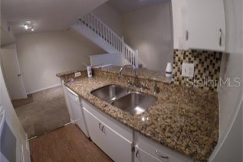 Condo in Kissimmee, Florida, 3 bedrooms № 2239198 - photo 5