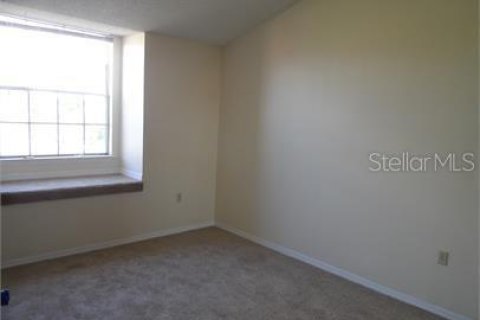 Condo in Kissimmee, Florida, 3 bedrooms № 2239198 - photo 11