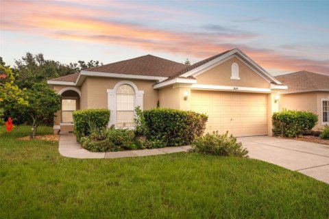 Casa en venta en Holiday, Florida, 3 dormitorios, 168.99 m2 № 1903498 - foto 1