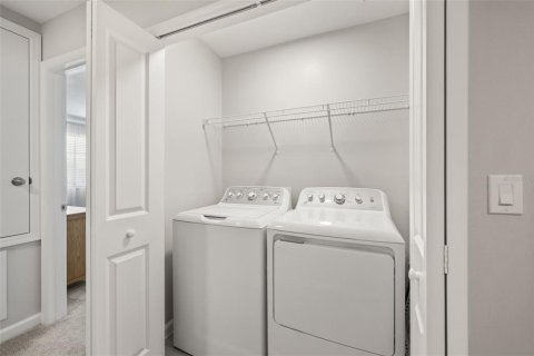 Townhouse in Orlando, Florida 3 bedrooms, 134.8 sq.m. № 2221582 - photo 19
