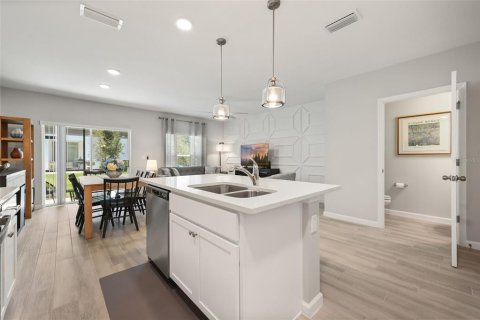 Townhouse in Orlando, Florida 3 bedrooms, 134.8 sq.m. № 2221582 - photo 9