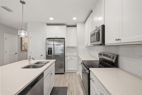 Townhouse in Orlando, Florida 3 bedrooms, 134.8 sq.m. № 2221582 - photo 8