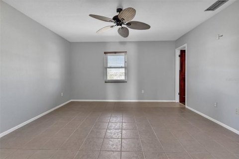 Villa ou maison à vendre à Port Charlotte, Floride: 2 chambres, 154.12 m2 № 2157462 - photo 13