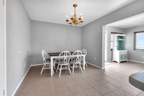 Villa ou maison à vendre à Port Charlotte, Floride: 2 chambres, 154.12 m2 № 2157462 - photo 20