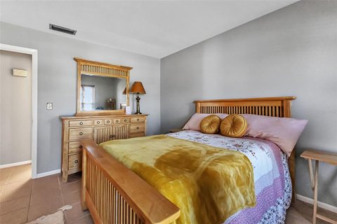 Villa ou maison à vendre à Port Charlotte, Floride: 2 chambres, 154.12 m2 № 2157462 - photo 11