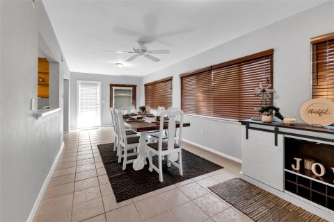 Villa ou maison à vendre à Port Charlotte, Floride: 2 chambres, 154.12 m2 № 2157462 - photo 30
