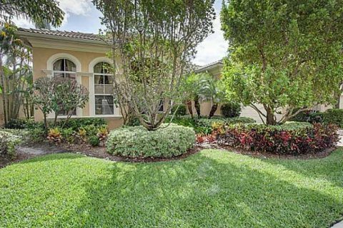 Villa ou maison à Palm Beach Gardens, Floride 3 chambres, 271.27 m2 № 2269213