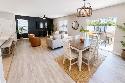 Casa en venta en Sun City Center, Florida, 4 dormitorios, 216.28 m2 № 2383870 - foto 7