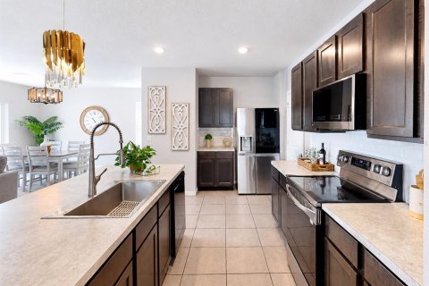 Casa en venta en Sun City Center, Florida, 4 dormitorios, 216.28 m2 № 2383870 - foto 9