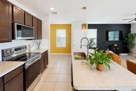 Casa en venta en Sun City Center, Florida, 4 dormitorios, 216.28 m2 № 2383870 - foto 10