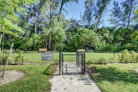Condo in Boca Raton, Florida, 2 bedrooms  № 1168703 - photo 1