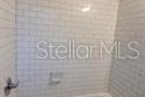 Propiedad comercial en venta en Tampa, Florida, 5 dormitorios, 131.74 m2 № 2285002 - foto 10
