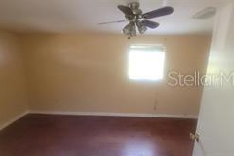 Propiedad comercial en venta en Tampa, Florida, 5 dormitorios, 131.74 m2 № 2285002 - foto 24