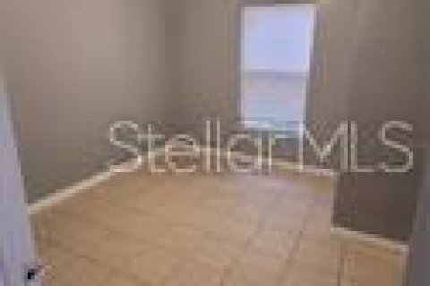 Propiedad comercial en venta en Tampa, Florida, 5 dormitorios, 131.74 m2 № 2285002 - foto 11