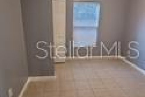 Propiedad comercial en venta en Tampa, Florida, 5 dormitorios, 131.74 m2 № 2285002 - foto 13