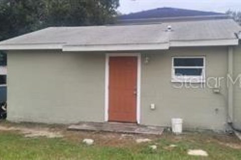 Propiedad comercial en venta en Tampa, Florida, 5 dormitorios, 131.74 m2 № 2285002 - foto 2