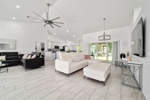 Casa en venta en Ocala, Florida, 3 dormitorios, 164.81 m2 № 1852874 - foto 12