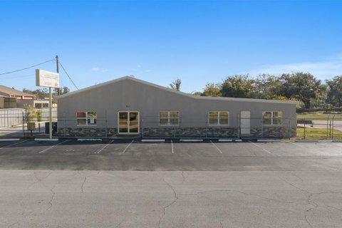 Commercial property in Ocala, Florida № 1533797 - photo 1