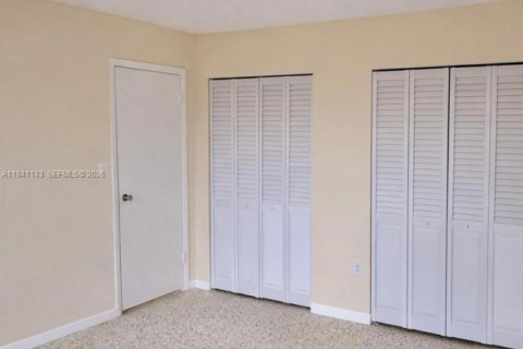 Купить кондоминиум в Майами, Флорида 1 спальня, 53.6м2, № 1998534 - фото 4