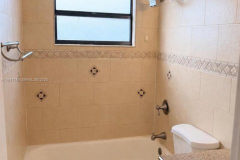 Купить кондоминиум в Майами, Флорида 1 спальня, 53.6м2, № 1998534 - фото 7