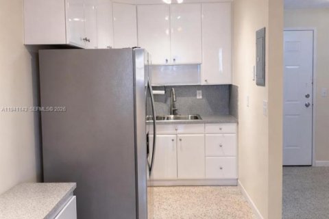 Купить кондоминиум в Майами, Флорида 1 спальня, 53.6м2, № 1998534 - фото 6