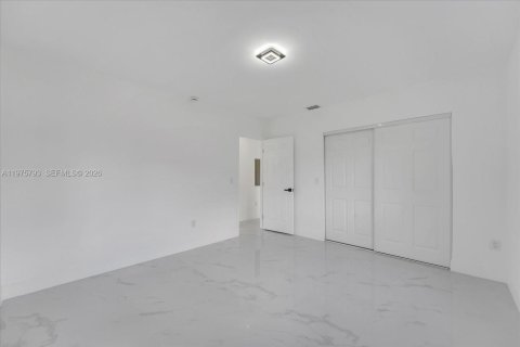 Villa ou maison à vendre à North Miami, Floride: 3 chambres, 124.49 m2 № 2397122 - photo 15