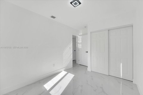 Villa ou maison à vendre à North Miami, Floride: 3 chambres, 124.49 m2 № 2397122 - photo 6