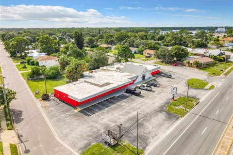 Propiedad comercial en venta en Titusville, Florida, 996.84 m2 № 675868 - foto 5